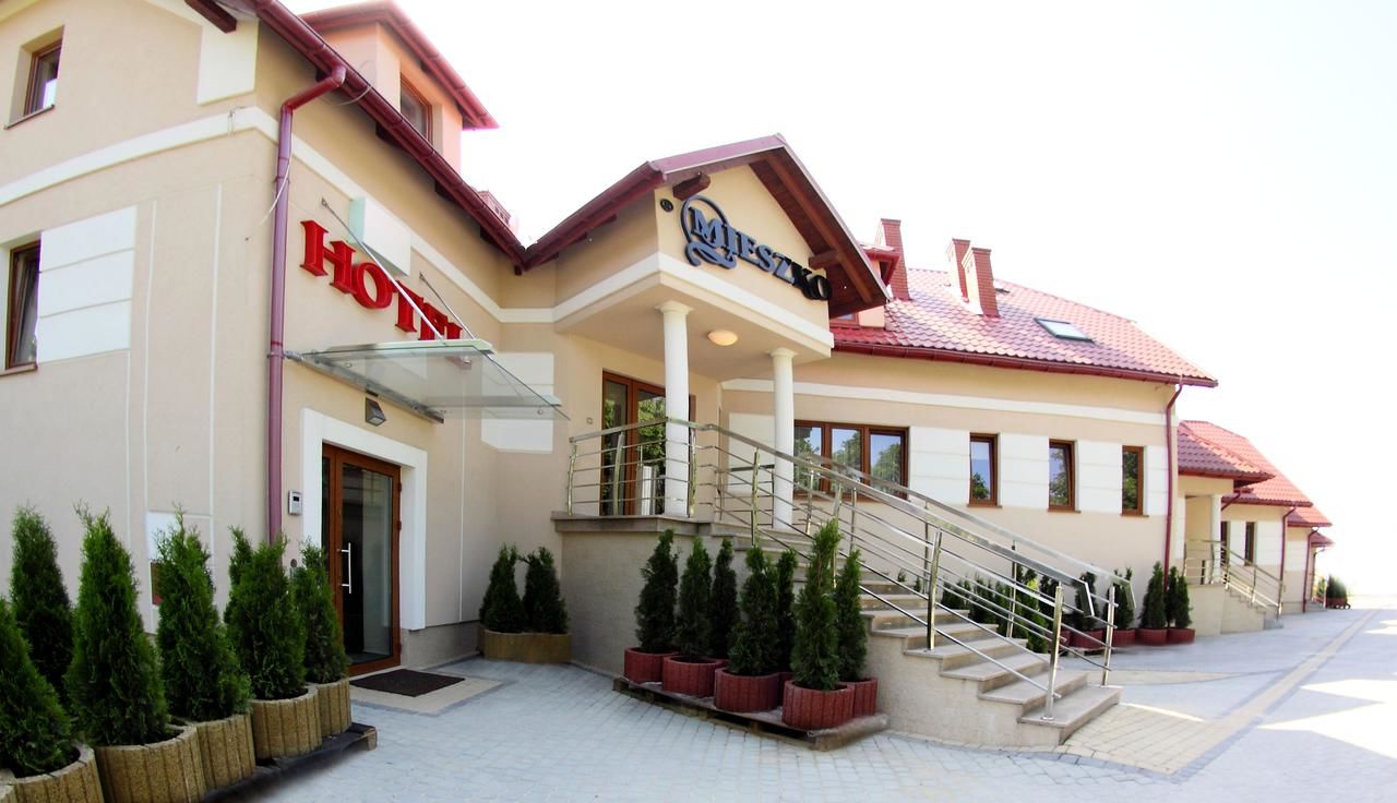 Отель Hotel Mieszko Жешув-4